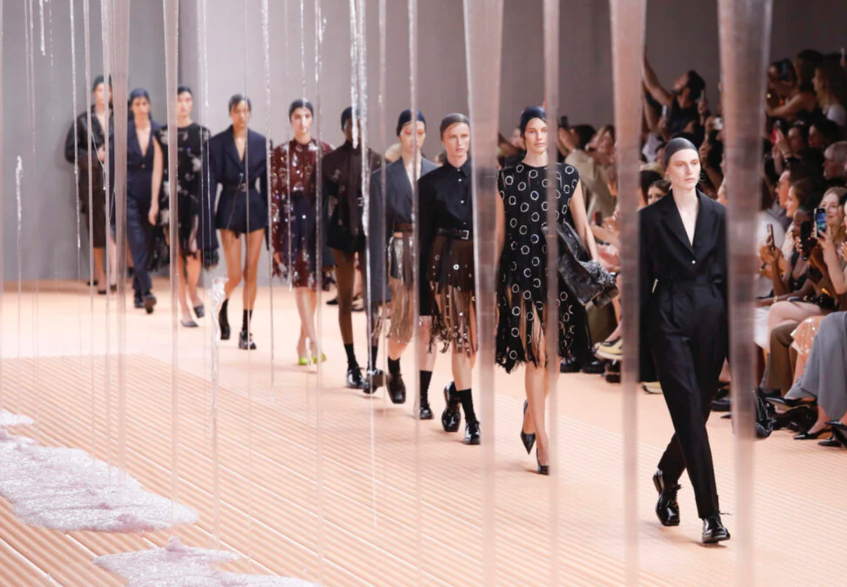 Fashion Week Milano, artigianalità nel lusso: il valore lo incassa chi possiede il racconto Immagine