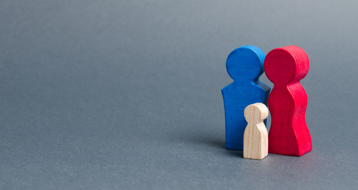 Faceless vs Personal Brand: perché su Instagram il vero asset è la community. La storia di Genitori Adulti Immagine