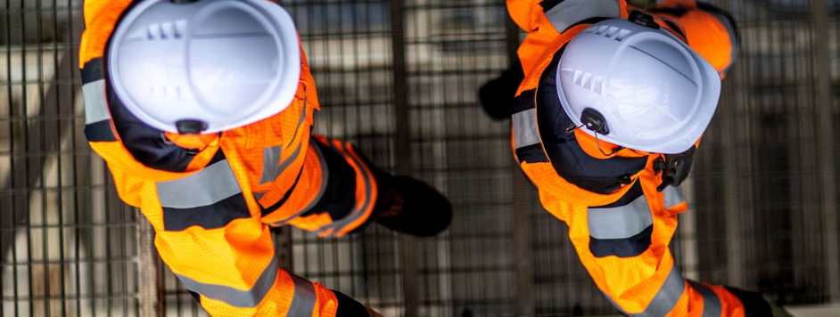 Come scegliere l’abbigliamento da lavoro perfetto per ogni professione: 5 aspetti da valutare Immagine