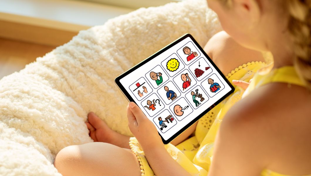 “Le Favole in Rima, in CAA”: Maria Teresa Loiudice e la Comunicazione Aumentativa Alternativa Immagine