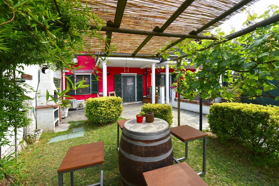 Alla scoperta del Monferrato: “La Fermata delle Rondini”, un’oasi di relax a Castello di Annone Immagine