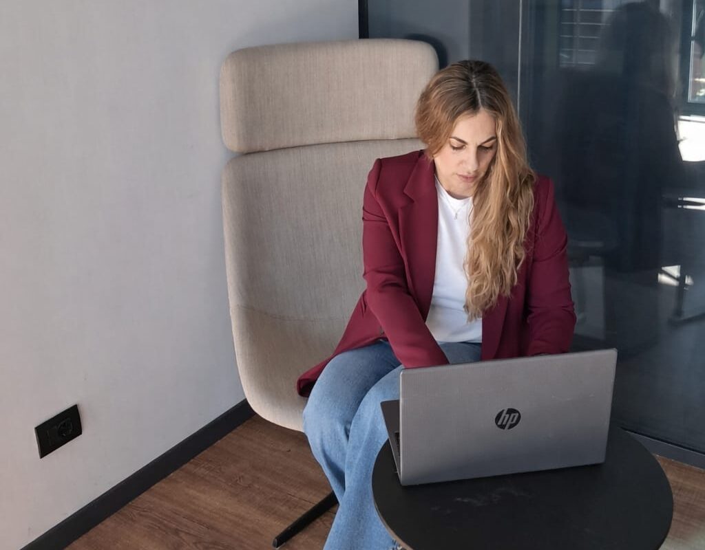 Dai numeri della finanza alle persone sul campo: Sara Lapomarda, la manager che ha scelto di allenare mente ed emozioni, partendo dallo sport Immagine