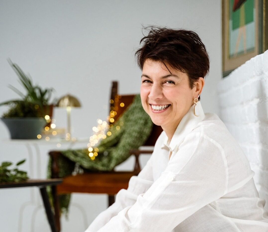 Face The Aging: Ginnastica Facciale per il Benessere del Viso. Il metodo di Silvia Turchi Immagine