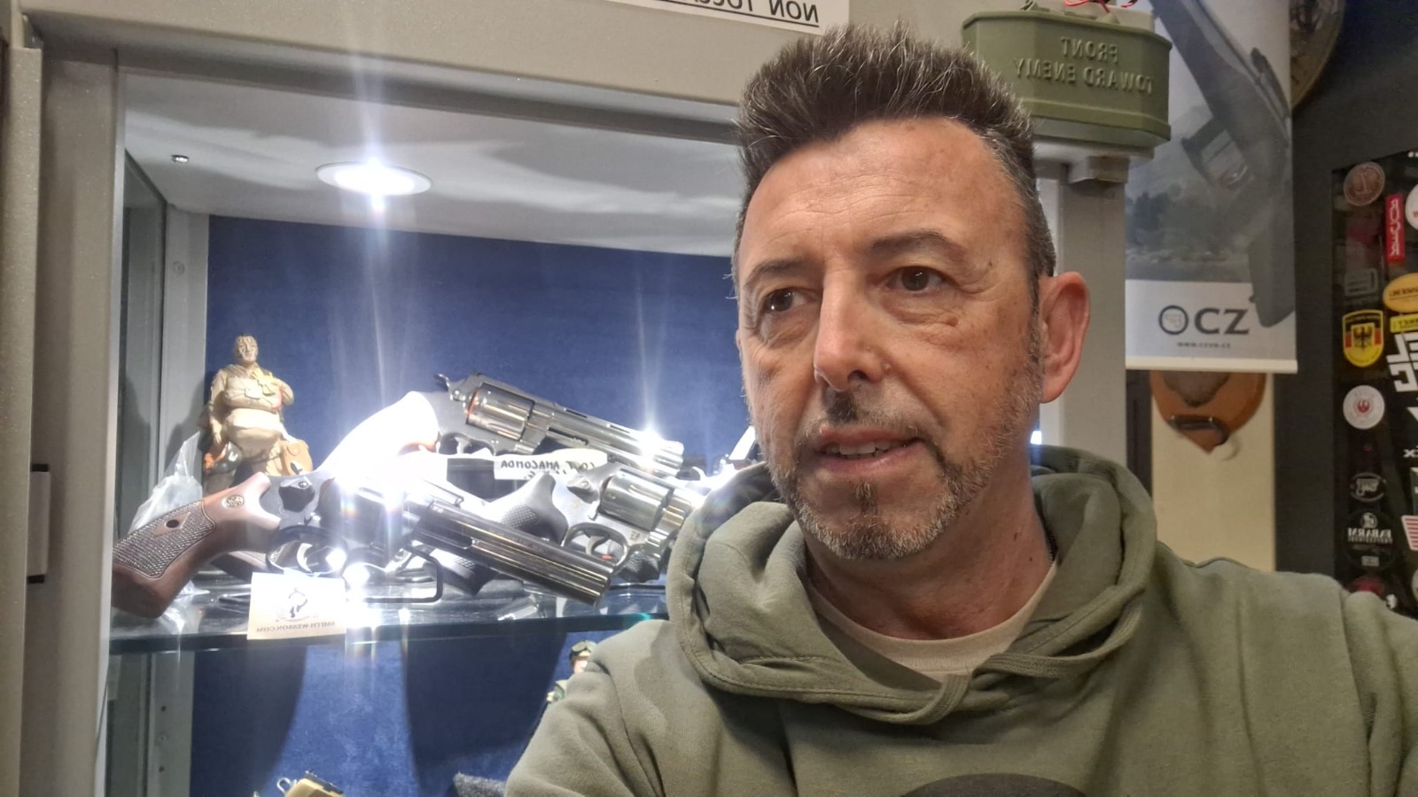 Armeria Sebina: sicurezza, competenza e responsabilità nel settore delle armi Immagine