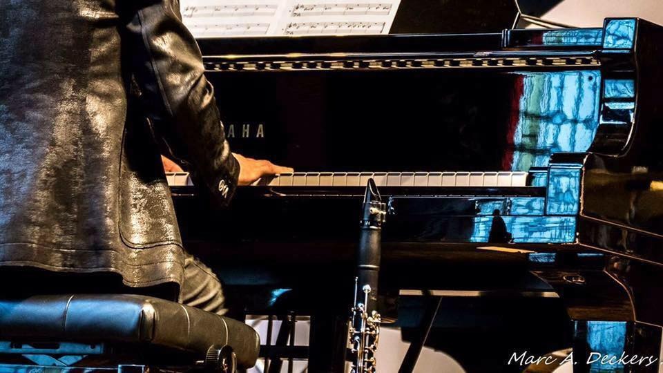 Musica fatta a mano: le composizioni e produzioni artigianali di Paolo Sportelli Immagine