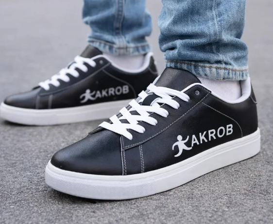 immagine AKROB: Molto più di un Brand, una Divisa per chi non si Arrende mai