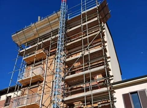 Torino Ponteggi: servizi professionali di montaggio, noleggio e progettazione ponteggi per l’edilizia immagine