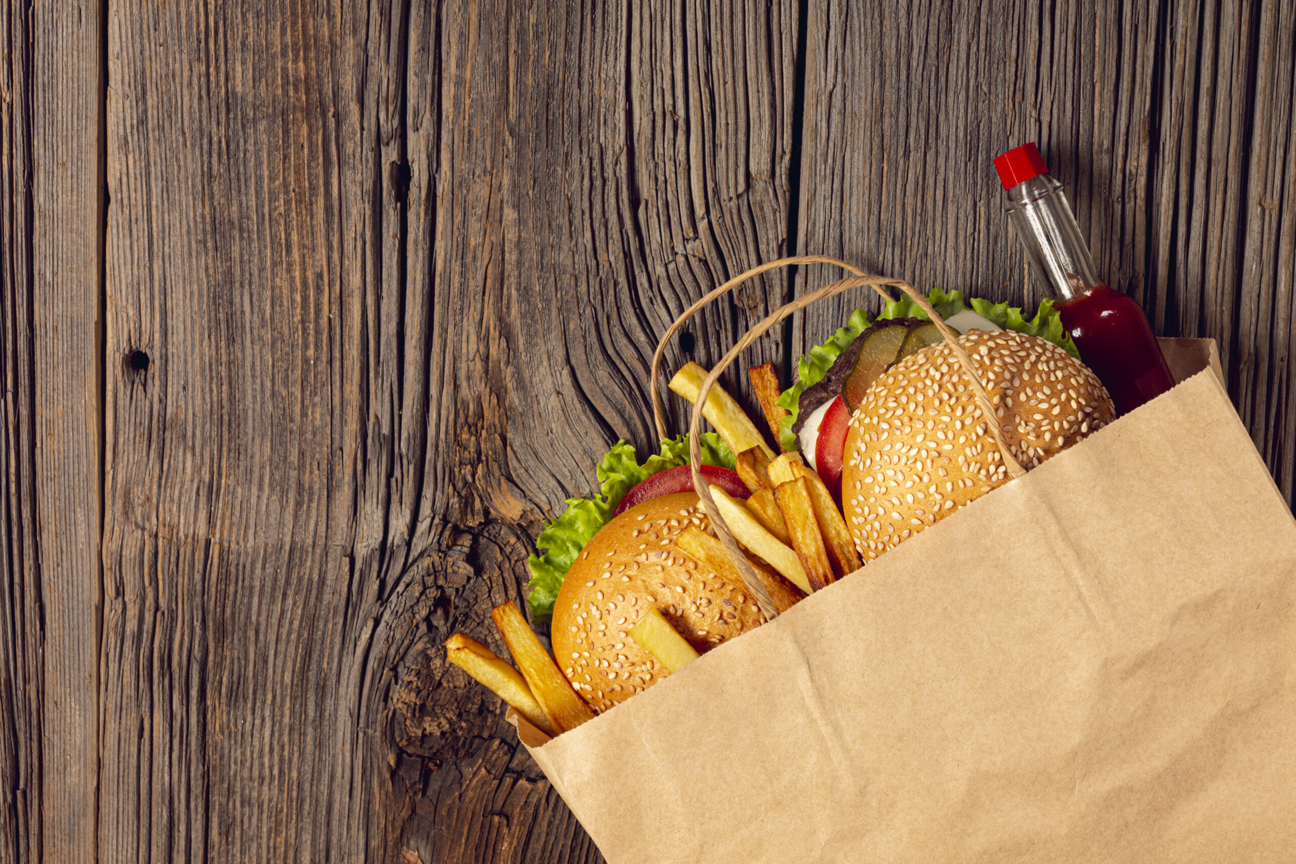 Deliveroo, Glovo e il lavoro che non vogliamo vedere: quando la magistratura entra nei modelli di business Immagine