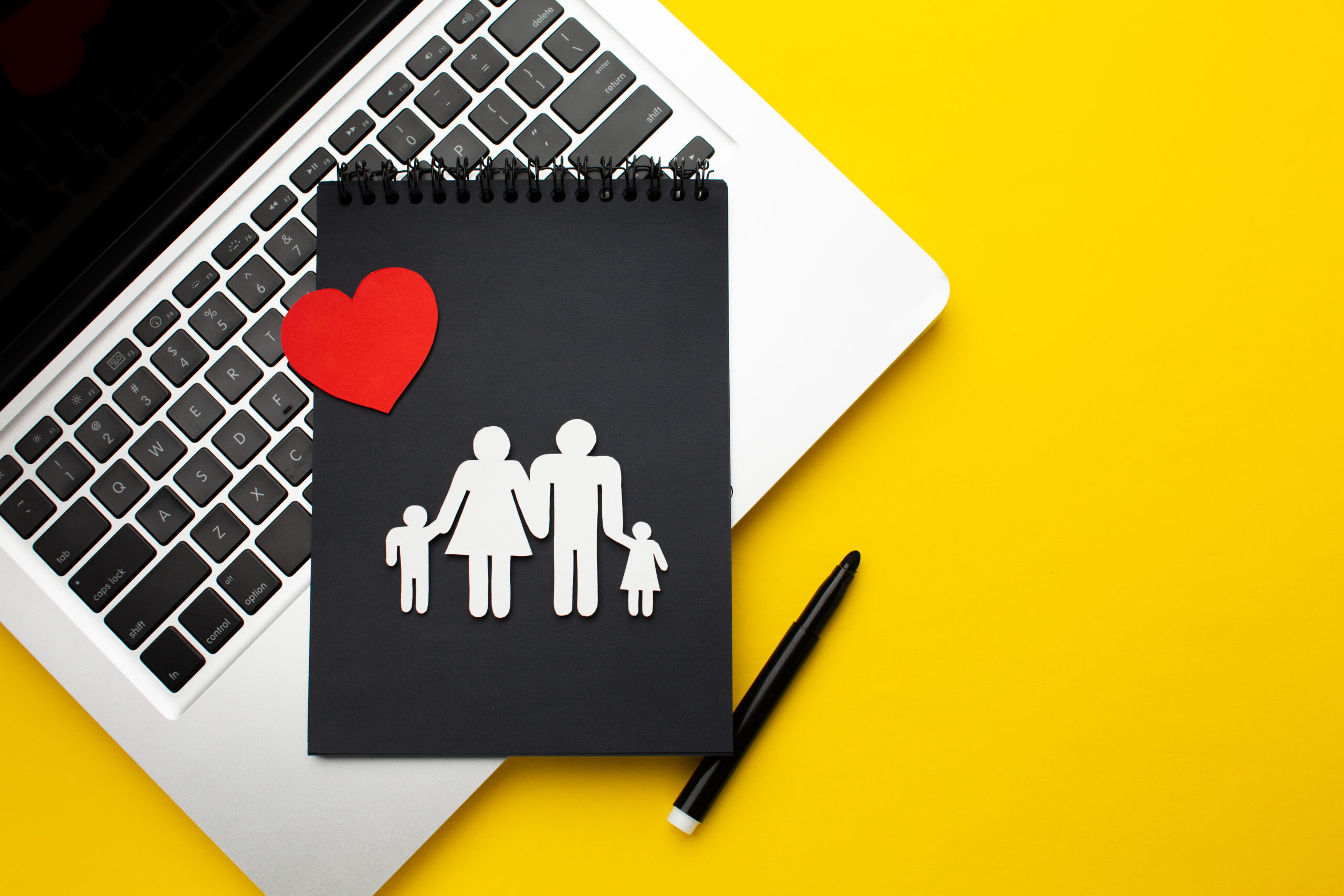 Congedo paritario da 5 mesi bocciato: il costo invisibile che Italia e imprese stanno scegliendo di pagare Immagine