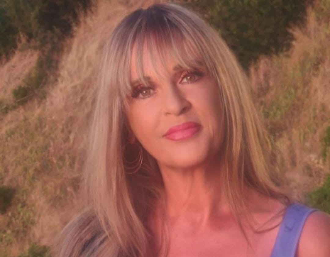 Antonella Demastro: scrittrice milanese dalla voce autentica nella narrativa contemporanea Immagine