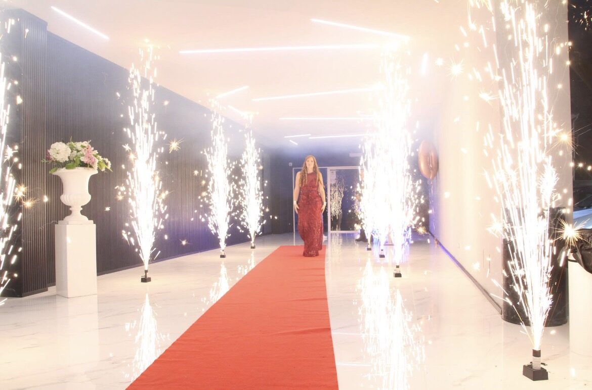 Event Of Flower: l’arte di organizzare eventi a Napoli di Sabrina Di Fiore e Luca Quadretti immagine